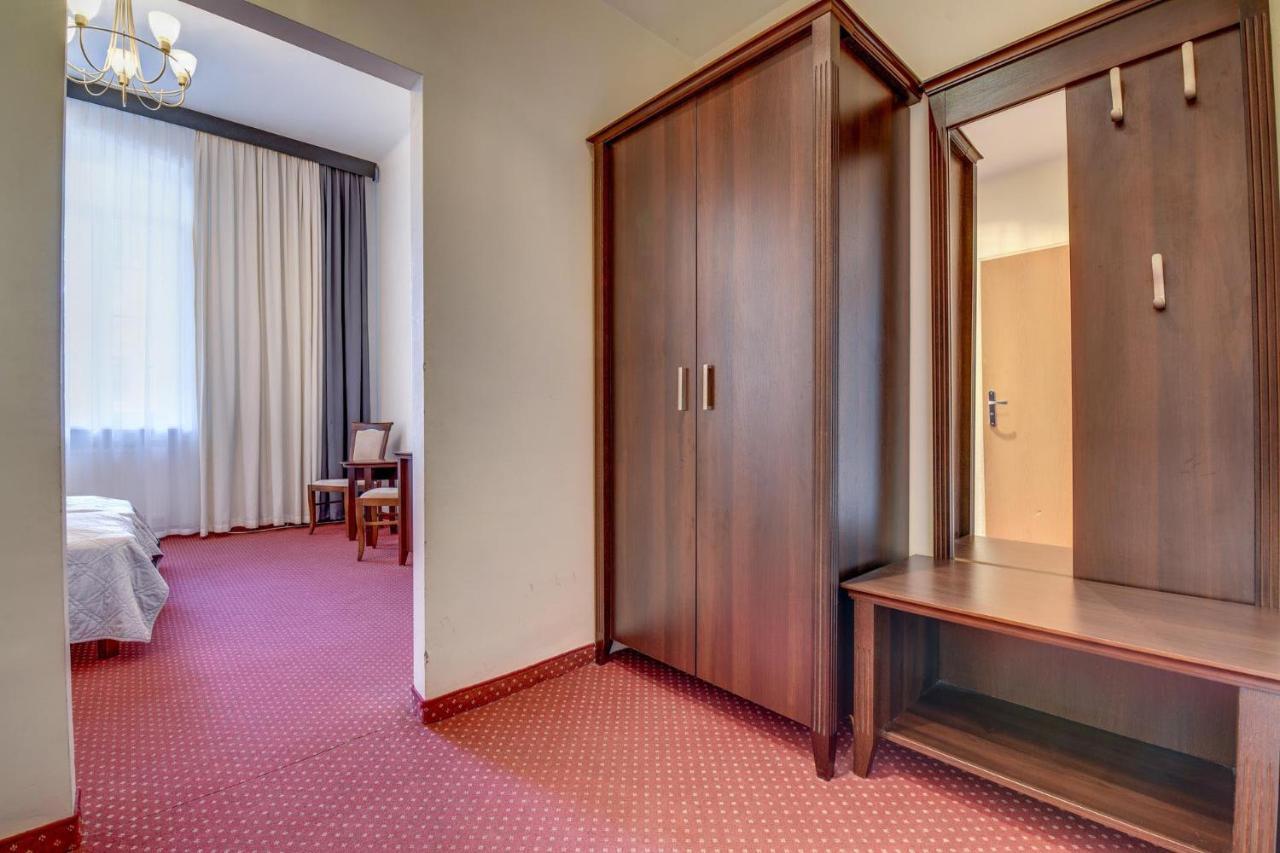 Bed and Breakfast Savoy Шпала Экстерьер фото
