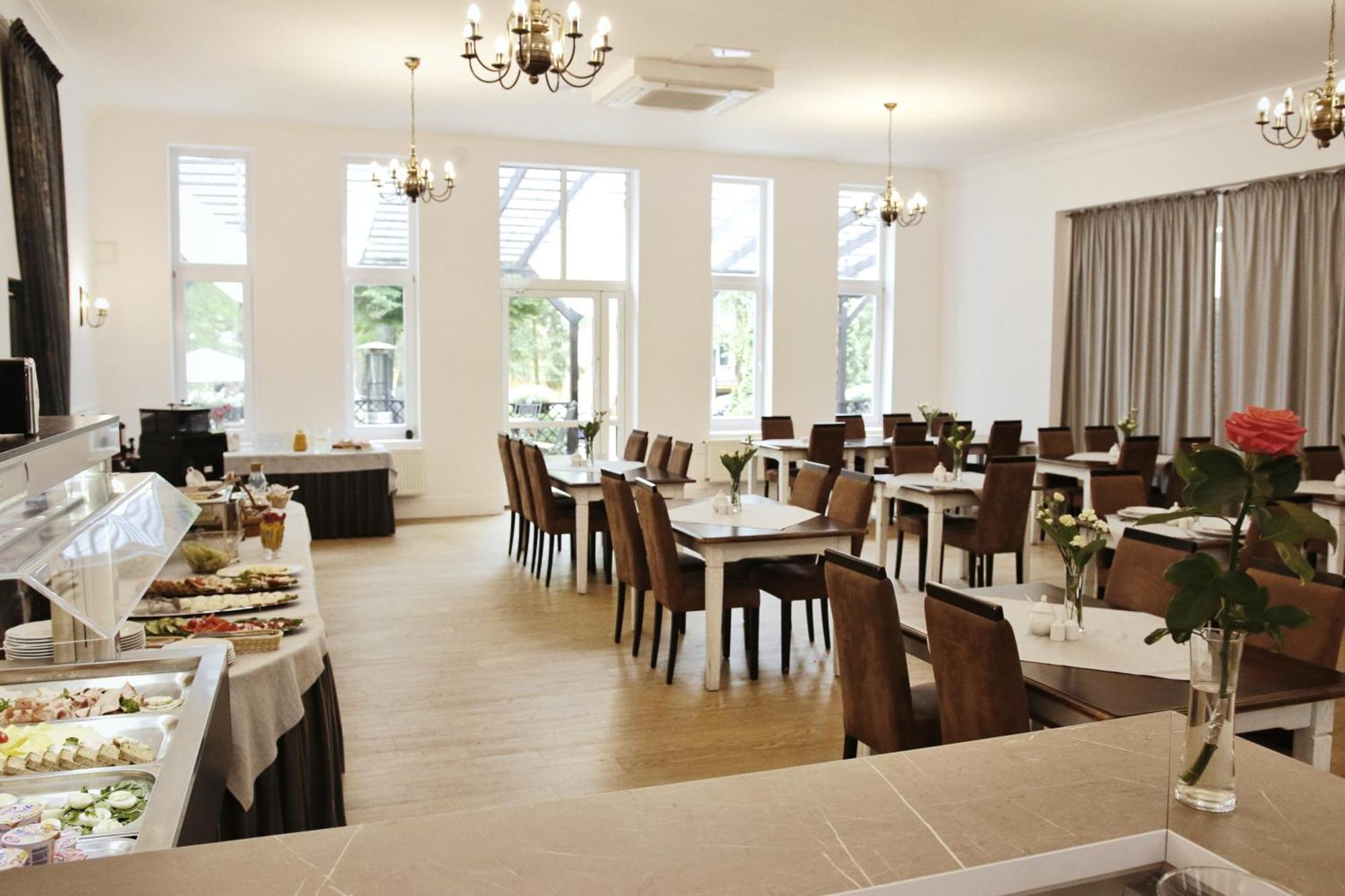 Bed and Breakfast Savoy Шпала Экстерьер фото